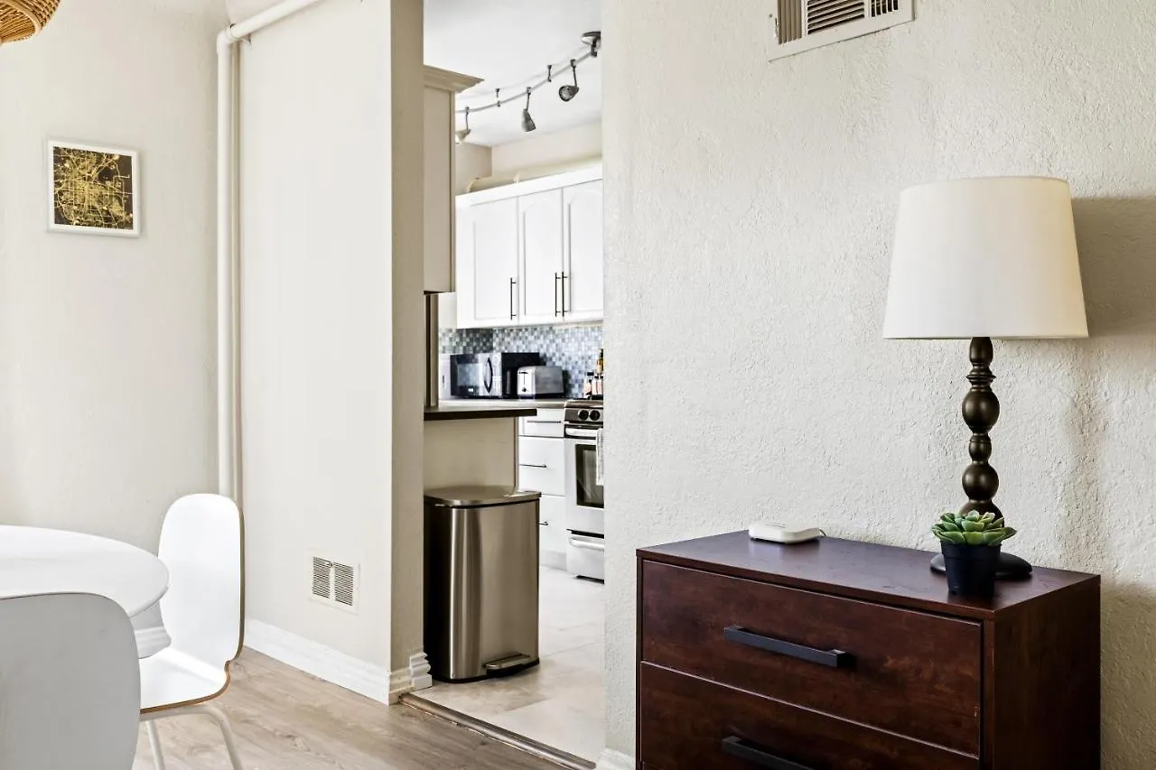 Apartment Stylish City Retreat - King Beds - Walk To Sloans Lake Denver